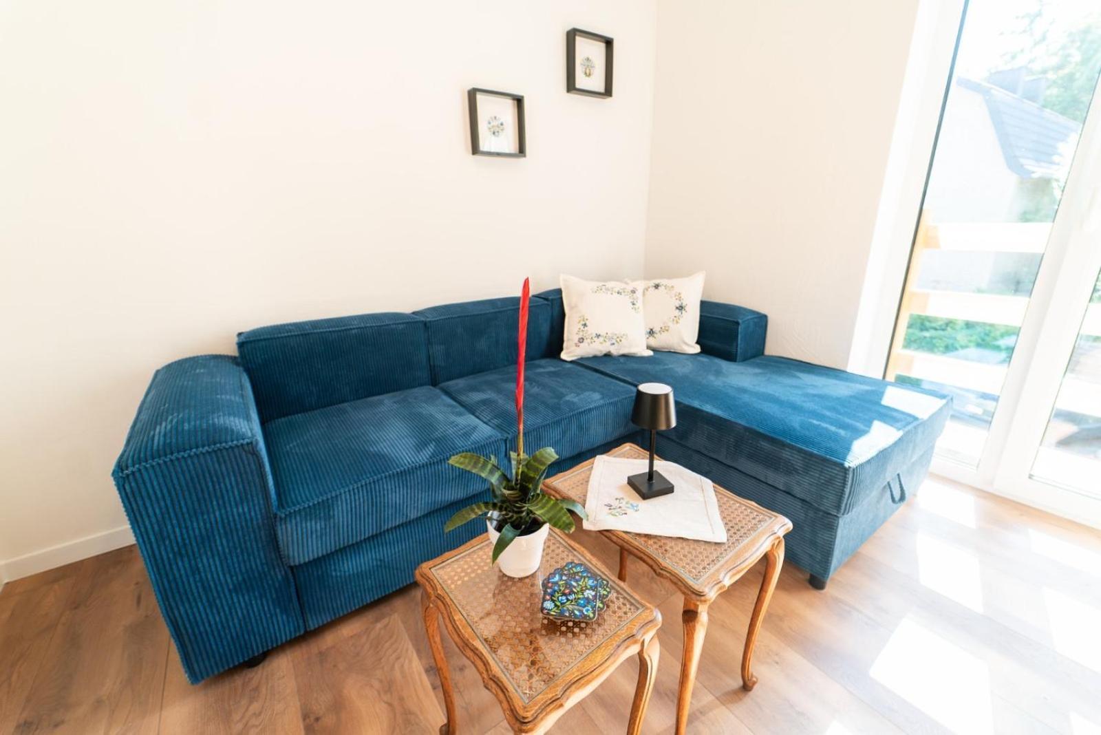 Cztery Pory Roku Apartment เยียเล ภายนอก รูปภาพ